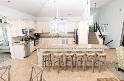 Pine Island House | OCEANFRONT Corolla-11 BDMs-8 Mstr-Pool,Theater,Elevator,NEW KITCHEN-AUG 30% DISC