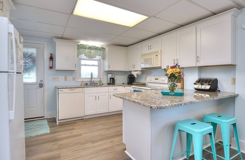 Holden Beach Cottage | Oceanfront. Heated Saltwater Pool. Perfect For A Small Family.