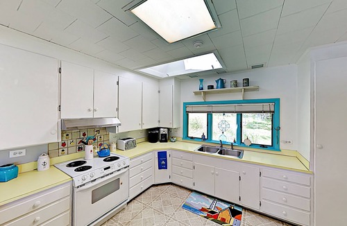 Sorrento House | Oceanfront Maine Escape: Minutes to Acadia’s Quiet Schoodic Side