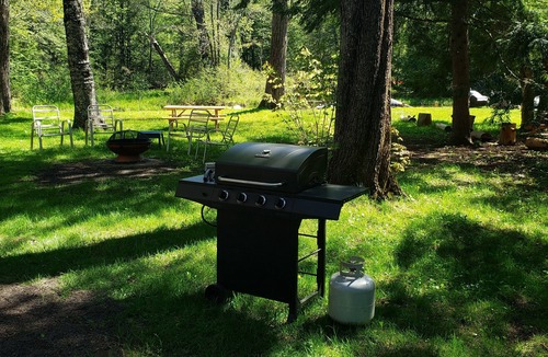 Moultonborough House | On Shannon Brook in Balmoral. Lake House w Dock & Access to Lake Winnipesaukee!
