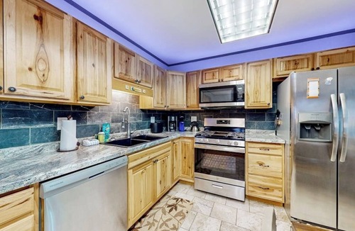 Gouldsboro House | Open layout Maine cottage with washer/dryer & grill - dog-friendly