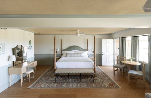 Duck Hotel | Outer Banks Luxury Stay | Beach & Spa + Dining