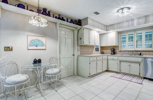 Amelia City House | Paradise Cove - Hosted by Moore AI Rentals