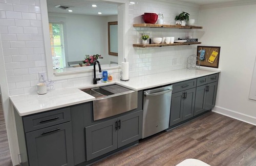 White Pine House | Peace, Privacy & the Small-Town East Tennessee Dream! Pet Friendly!