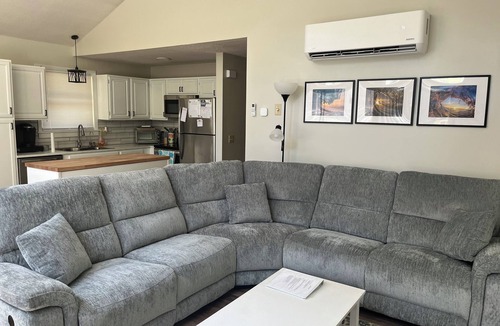 Kenyon House | Peaceful 3-Bedroom Beach Cottage with Deck, Beach Parking Pass & Outdoor Shower