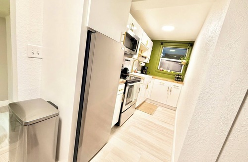 Saint Cloud House | Peaceful 3BR St Cloud Retreat XL Parking parks & beach nearby downtown