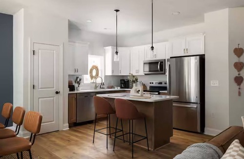 Greensboro House | Pines GSO - Serenity