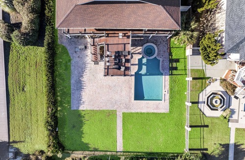 Golden Mile House | Posh Ocean Front: Huge Private Pool/Yard/Spa/Patio/GameRoom w 4 En-Suite BathRms
