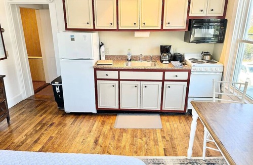 Bar Harbor House | Private Downtown Bar Harbor Four-Apartment Home