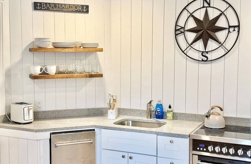 Bar Harbor House | Private Downtown Bar Harbor Four-Apartment Home