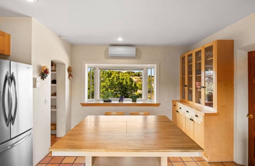Tesuque House | Pulitzer Hillside Retreat - Hot Tub - Valley Views - Near Plaza & Ski Santa Fe