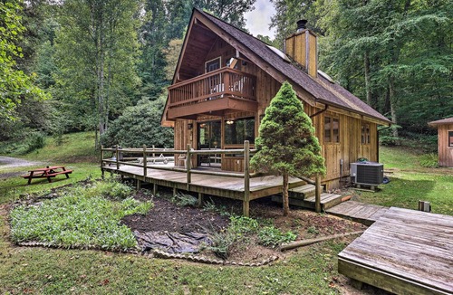 Max Meadows Cabin | Quiet Max Meadows Cabin, 12 Acres of Property