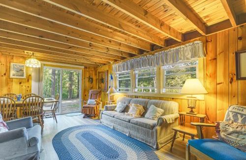 Raymond House | Quiet & Remote Cottage on Panther Pond!