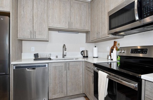 Vancouver House | Relax and enjoy this stylish 3-bedroom, 2-bath retreat sleeps 8!