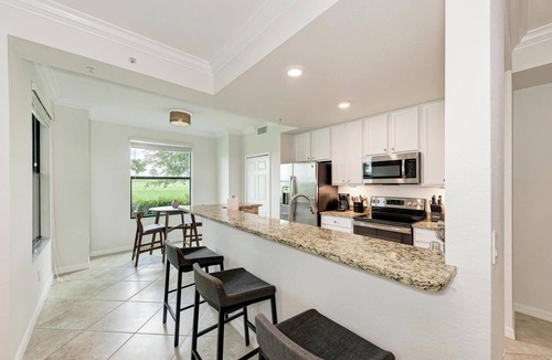 Lakewood Ranch Condo | Resort Style, 2 BR + Den, Ground Floor - Lakewood National GC