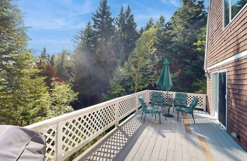 Southport Cabin | Romley House | Deck & New Luxe Kitchen | Near Boothbay Harbor