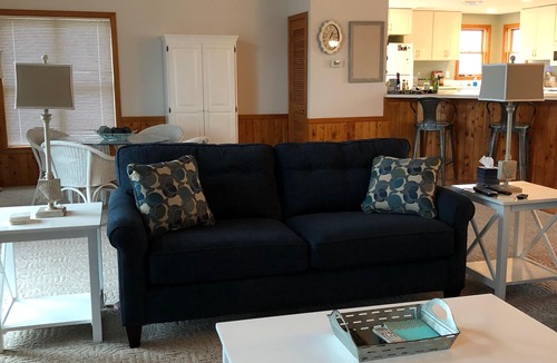 Corolla House | SEA-GO in Corolla, NC. OCEANSIDE! 4 min. walk to beach, PET FRIENDLY!