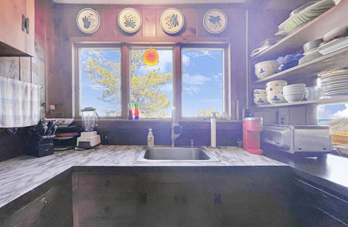 Cape Neddick House | Seacoast Sanctuary - Warm and inviting cottage with uninterrupted oceanfront