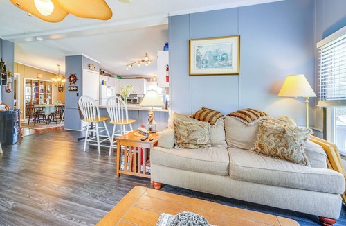 Hampstead House | Secluded Hampstead Vacation Rental with Deck!