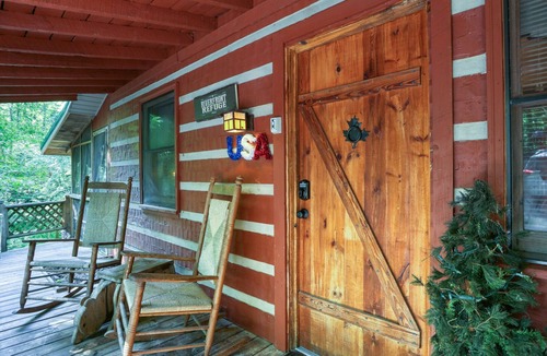 Sevierville Cabin | Secluded Riverfront Cabin Sounds of the River Screened Porch Gazebo Hot Tub