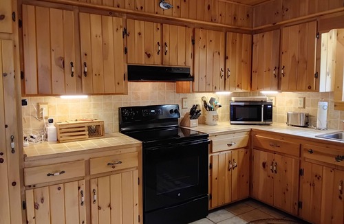 Ellsworth House | Serenity and Privacy on Webb Pond