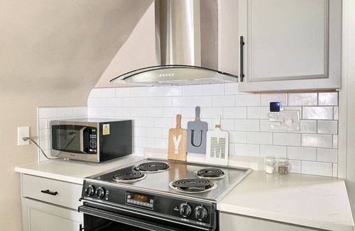 High Point Apartment | Serenity Studio · Adorable & Spacious Studio with Full Kitchen near HPU