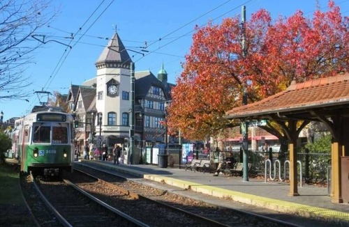 North Brookline Apartment | Shared Apartment Private Room: BU, Longwood/Harvard Medical, Fenway