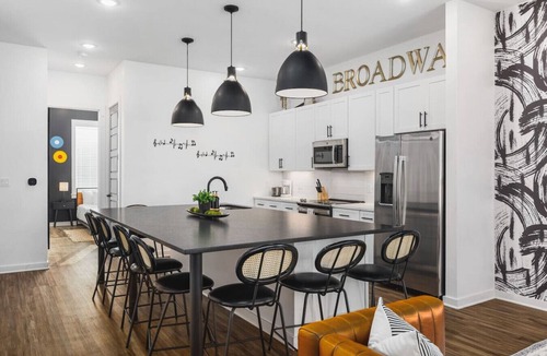 Cleveland Park House | Sleeps 24, TWO Adjacent Homes - Only 3 miles to Broadway