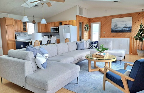 South Nags Head House | South Nags Head, Ocean View, 3min Walk to Beach, Hot Tub, Sunrise & Sunset Views