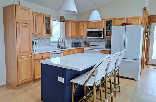South Nags Head House | South Nags Head, Ocean View, 3min Walk to Beach, Hot Tub, Sunrise & Sunset Views