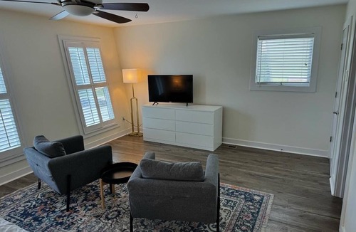 Fall Creek Place Condo | Spacious 3BR 3BA above Brewery, Pizza Shop & Arcade 5 mins to DT Indy