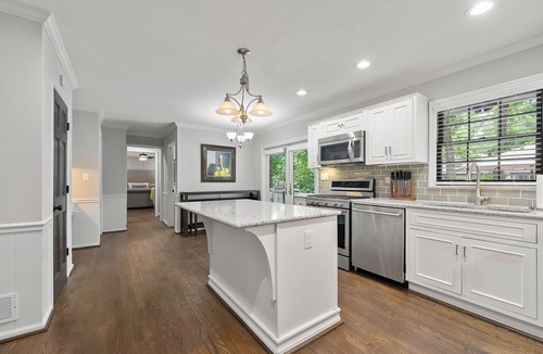 Sandy Springs House | Spacious 5-bedroom house in charming Sandy Springs with Hot Tub and Game Room