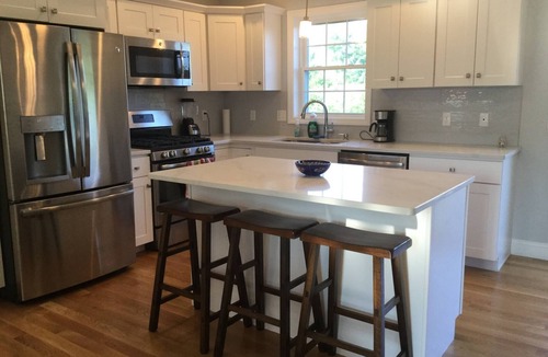 Bonnet Shores House | Spacious Bonnet Home Central to Narragansett Beaches and Newport