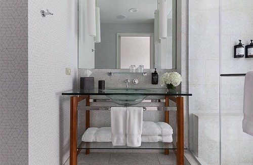 Music Row Hotel | Spacious Midtown Retreat! Cozy Unit Near Music Row & Analog Venue! Pets Welcome!