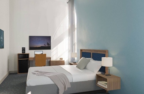 Orono Hotel | Spacious University Retreatin UMaine! Pet Friendly Unit w/Gym & Free Parking!