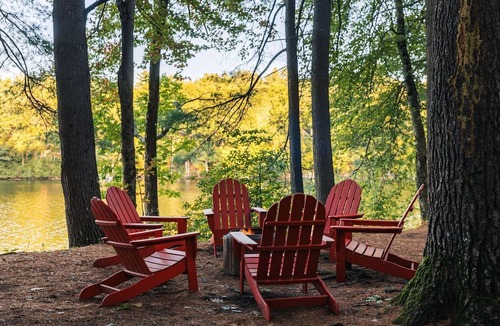 Corinth Cabin | Spacious Waterfront Cabin with Private Dock Near Lake George & Saratoga Springs, Corinth, NY