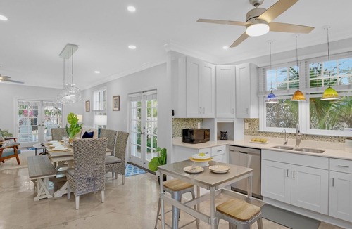 Bahama Village House | Special Summer Rates! *GARDEN OF EMMA* Pool + Last Key White Glove Service.