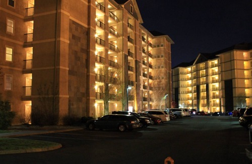 Pigeon Forge Condo | Stay near Titanic & shows in Pigeon Forge