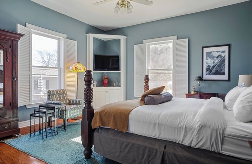 Stone Mountain Historic Village House | Stone Mountain Manor