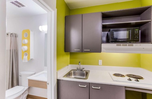 Southside Hotel | Studio 6 Extended Stay - Jacksonville, FL - South