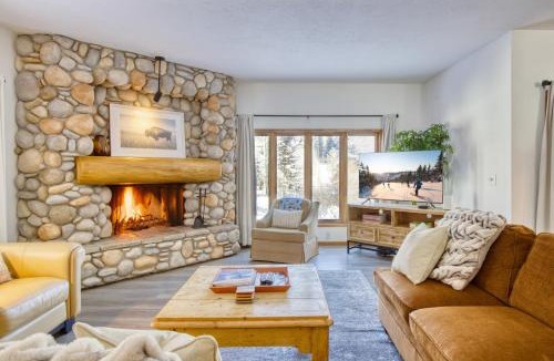 Elkhorn Village House | Stunning Summit Condo with Sauna, Hot Tub, Pickleball