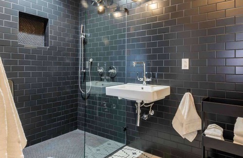 Downtown Santa Fe Hotel | Stylish Plaza Suite w/Free Parking - "The Haddie"