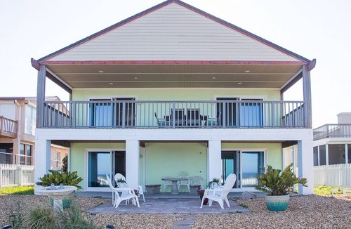 Vilano Beach House | Sundance LUXURY beach HOUSE, WHOLE HOUSE on OCEAN. 93 5 star reviews