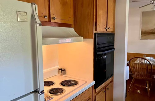 Greensboro House | Sweet Haven - Serene 3BR Family Retreat - Trees, Trails, Convenient Location