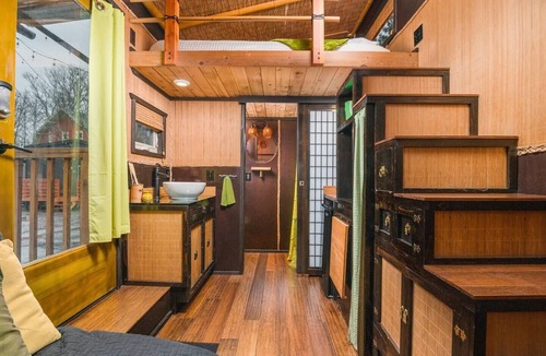 Kerns Hotel | The Bamboo - Custom Tiny Home w/Bamboo Vibe