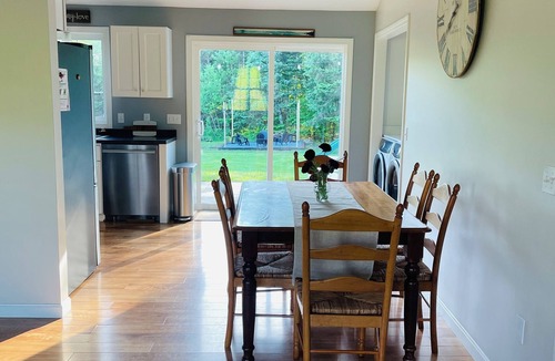 Ellsworth House | The Central Ranch— minutes to Acadia & Coastal Maine
