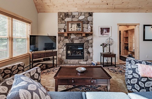 Bethel Ski Chalet | The Granite Chalet - Newly constructed Chalet close to downtown Bethel, short drive to Sunday River