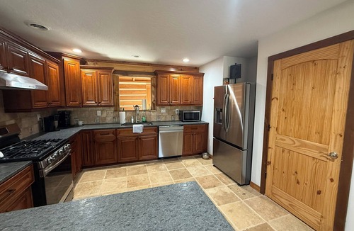 Gadsden House | The Last Bend Lodge, cozy and private home on the Coosa River!