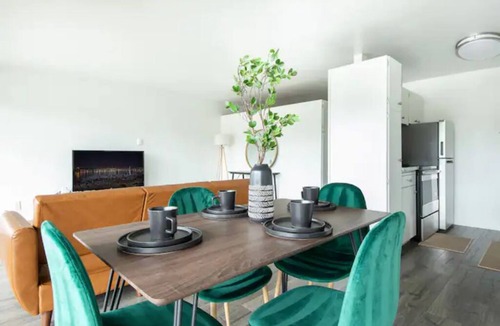 Northwest Bellevue Apartment | The Nest in Meydenbauer Bay | 29 Nights