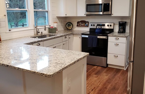 Barium Springs Cottage | The Quiet Cove A Refined Lake Norman Retreat